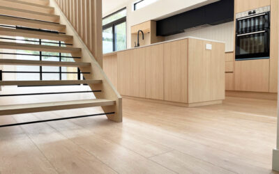 Laminate Flooring vs. Hardwood: Which is Right for You? 